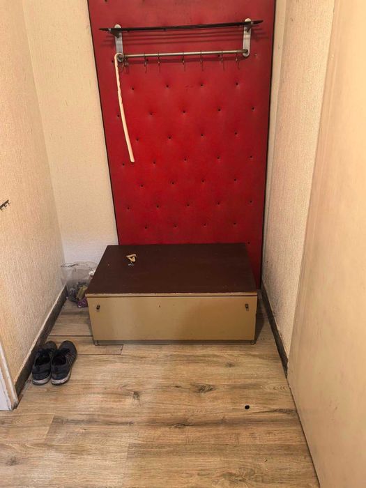 Тристаен етаж от къща под наем грови Иксър