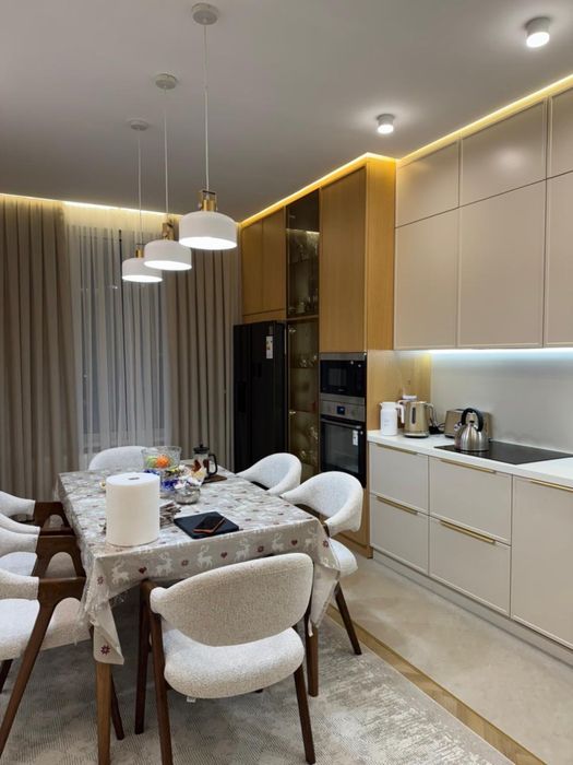 Дизайнер интерьера