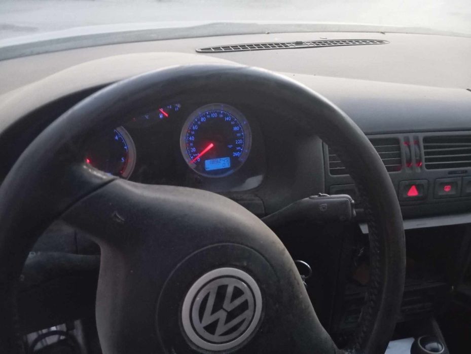 Продавам Vw Bora 1.9 110 на части