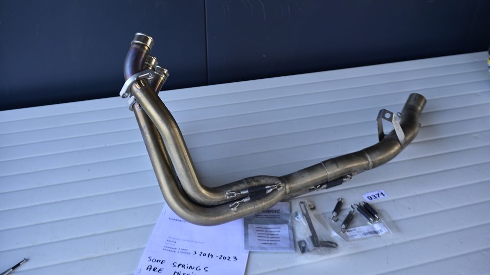 Kawasaki Z1000 / Z1000 SX 2014 2023 Galerie de evacuare Akrapovic