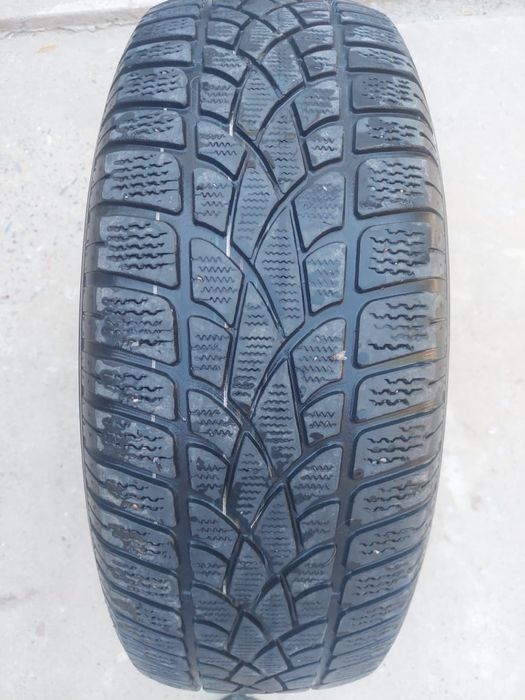 Шины зимние R17 235/65/17 Dunlop