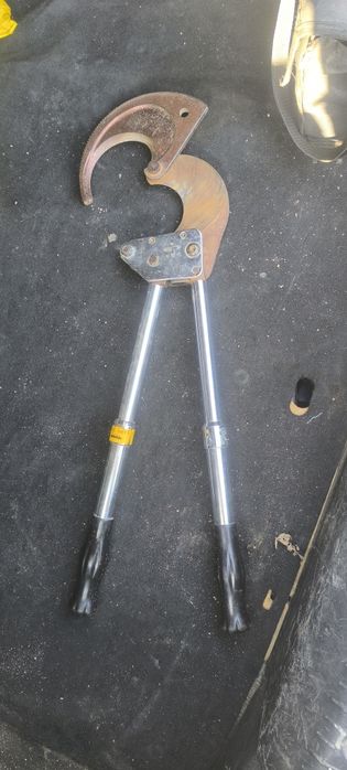 Продаю звоните пишите