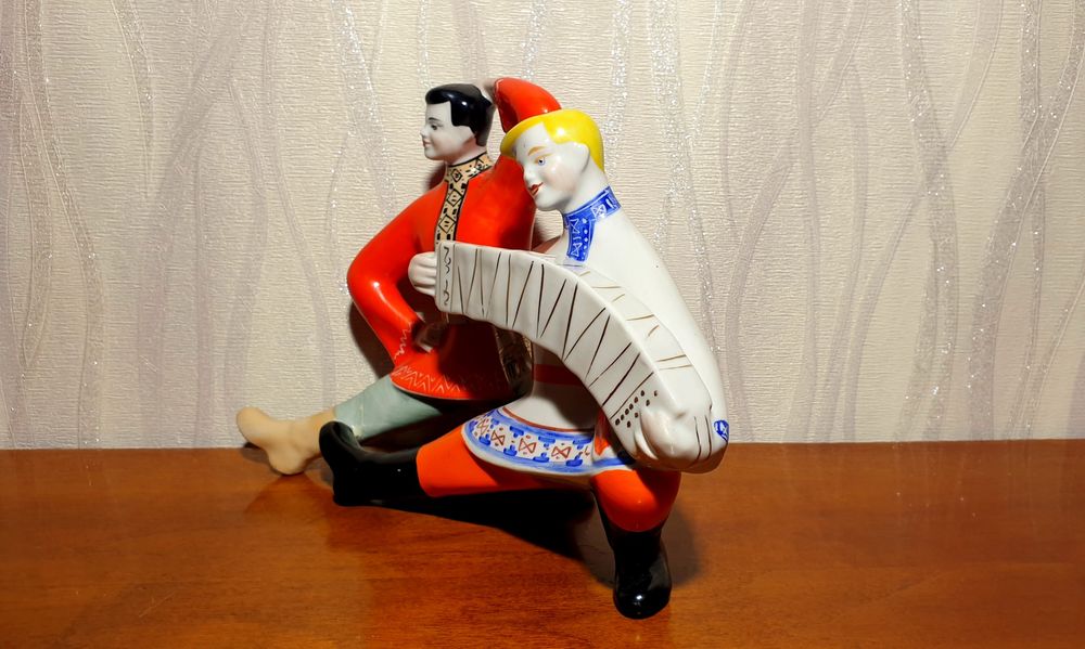 Статуэтка советская