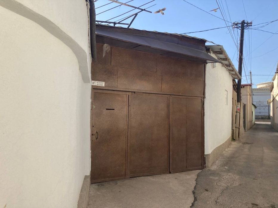 Ховли уй сотилади