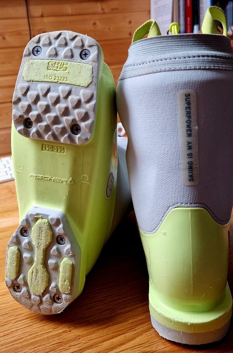 Clapari ski Fischer TWO, marime 29-mondo 18.5, copii, galben/gri