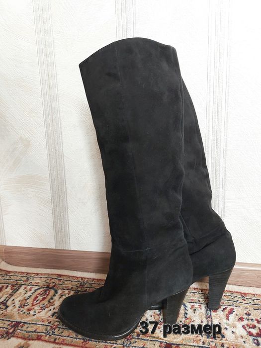 Замшевые сапоги. 36-37 размер.
