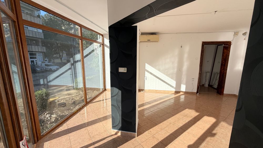 Spatiu comercial de inchiriat Rogerius