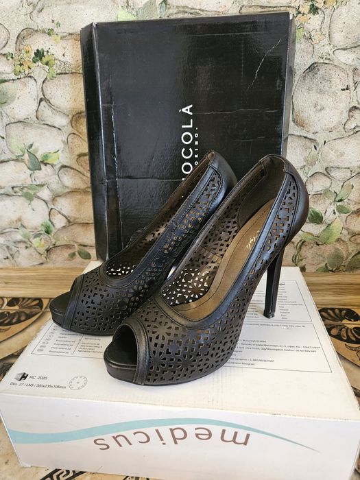 Pantofi de damă, cu toc, din piele naturală