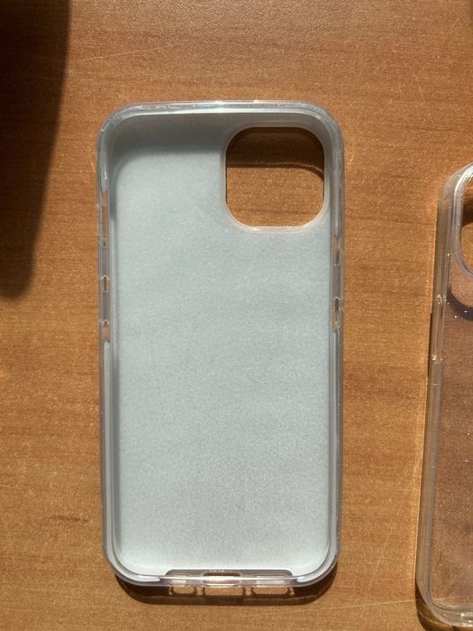 Бляскави калъфи за iPhone 14