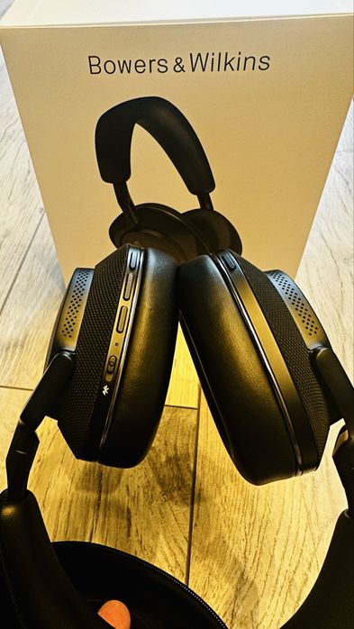 Casti Bowers&Wilkins
