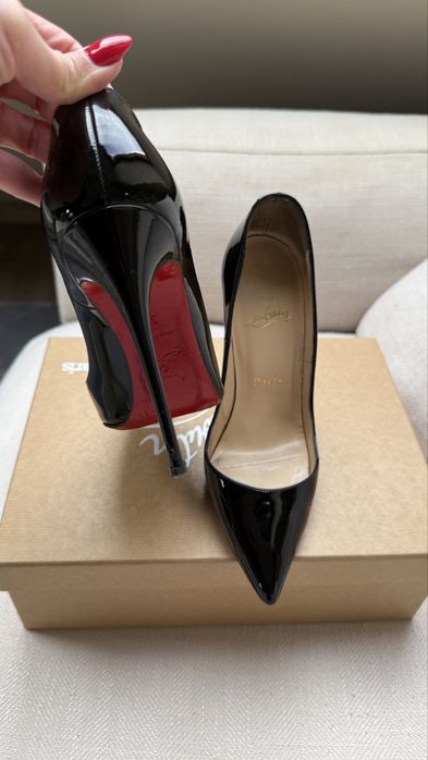 Christian Louboutin - оригинални обувки