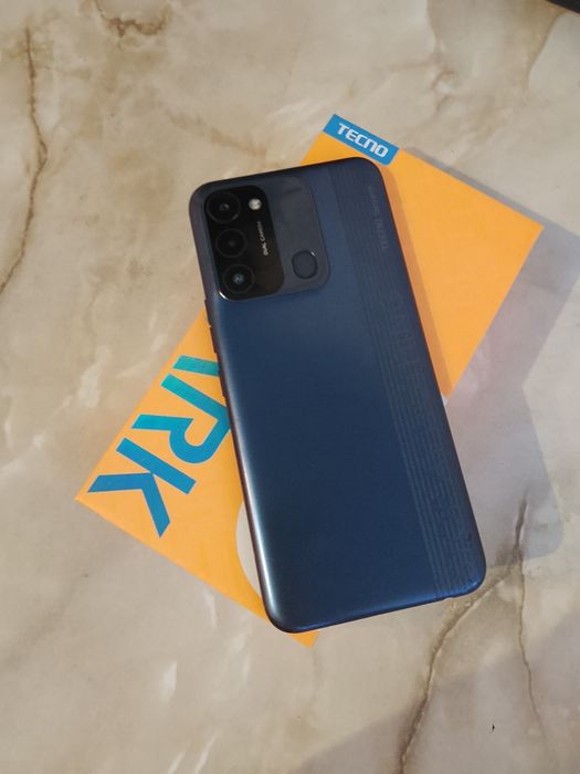 Tecno spark 8c 128 gb