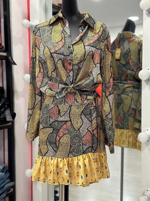 Новый костюм блузка-юбка