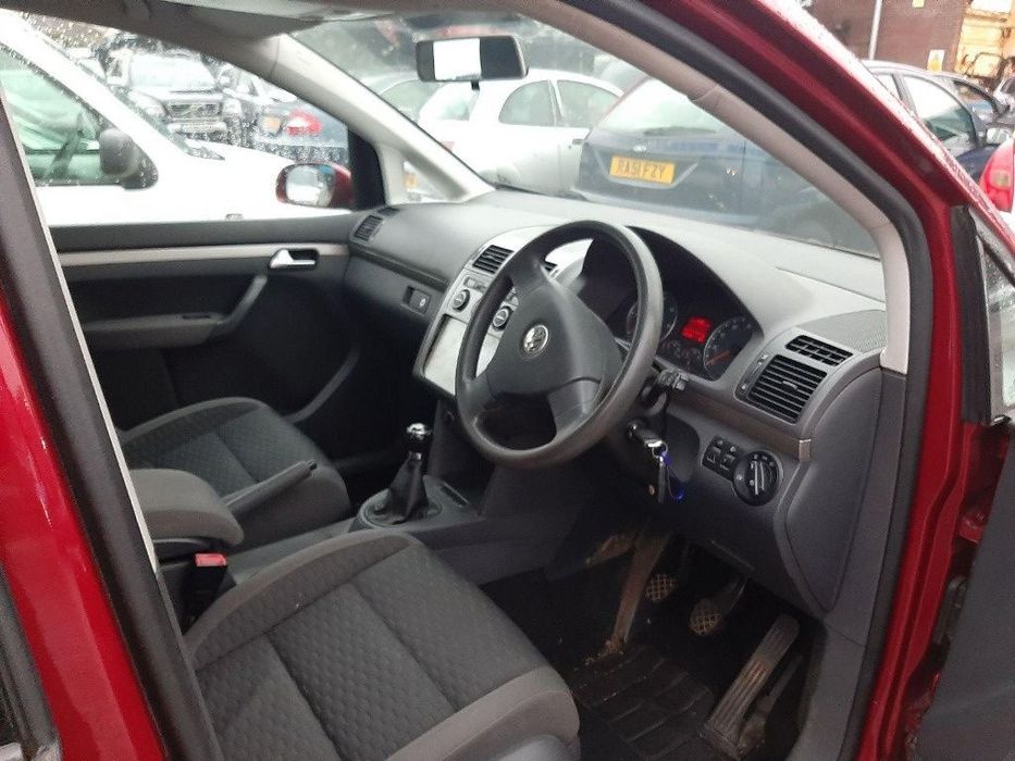 Aripa stanga spate Volkswagen Touran 2008 Hatchback 2.0 tdi