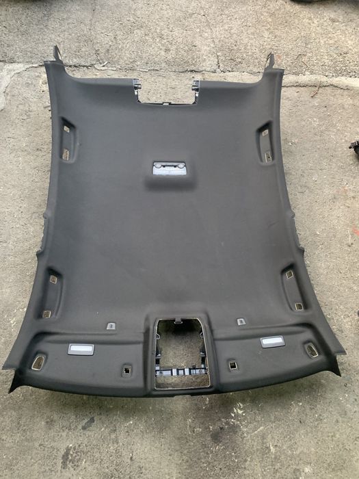 Продаваме черен таван за бмв ф10 bmw f10.