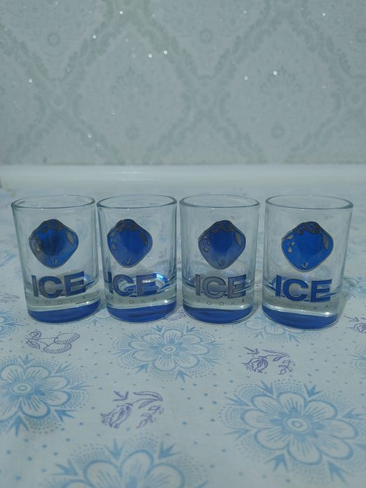 Рюмки фирменный разные