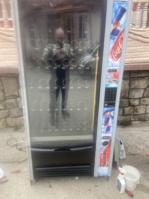 Зануси Сфера вендинг автомат!