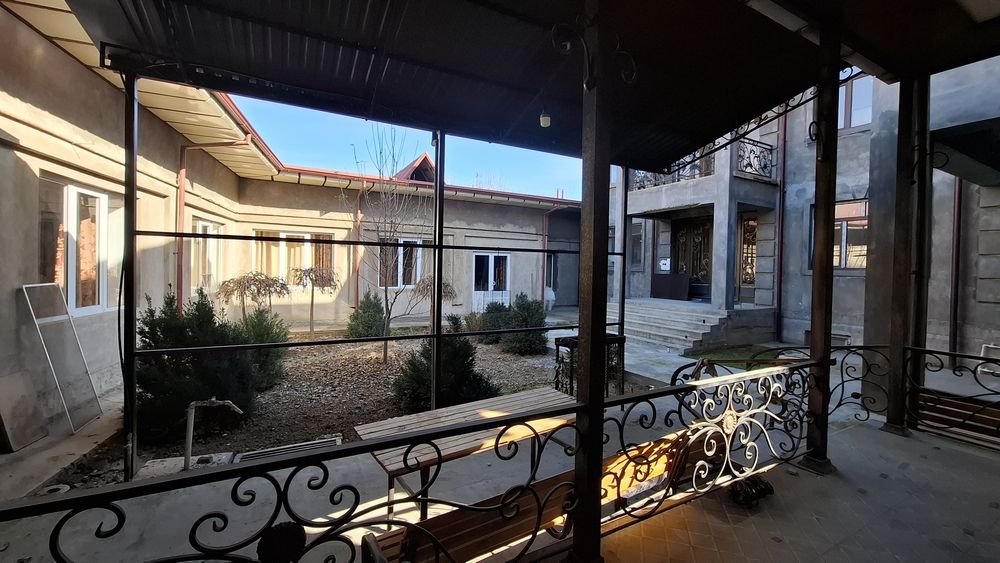 ОЛИМ ПОЛВОН...Продаётся или сдаётся свой 3-х уровневый евродом, 6 сото