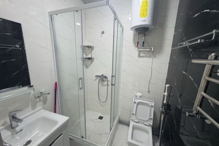 Yunusobod Shoxsaroy oldida 2xonali kvartira ijaraga beriladi.