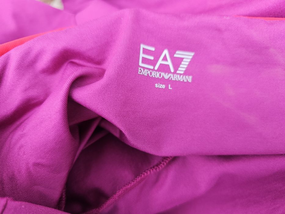 EA7 Emporio Armani оригинален дамски клин Л размер нов