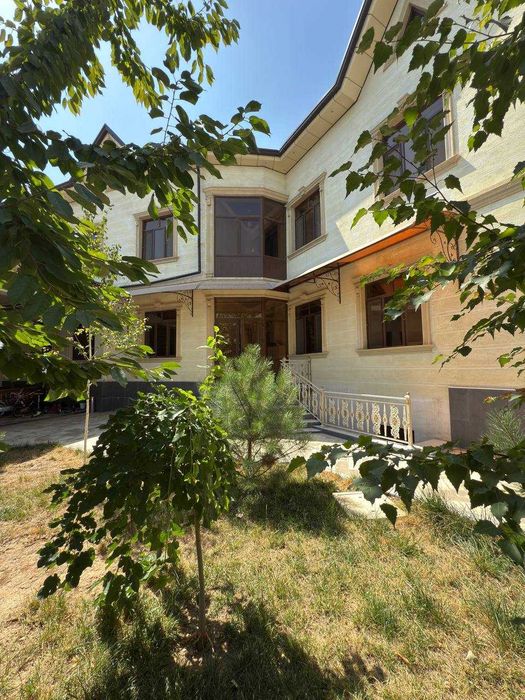 Мирзо-Улугбекский район — продаётся просторный дом!