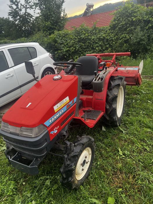 Tractoras yanmar ke-4
