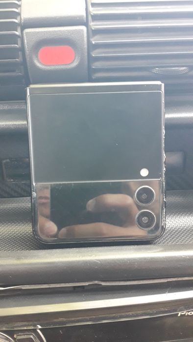 Samsung Galaxy Z Flip3 5G
