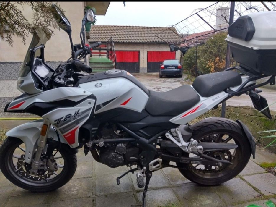 КАТО НОВ BENELLI trk 251