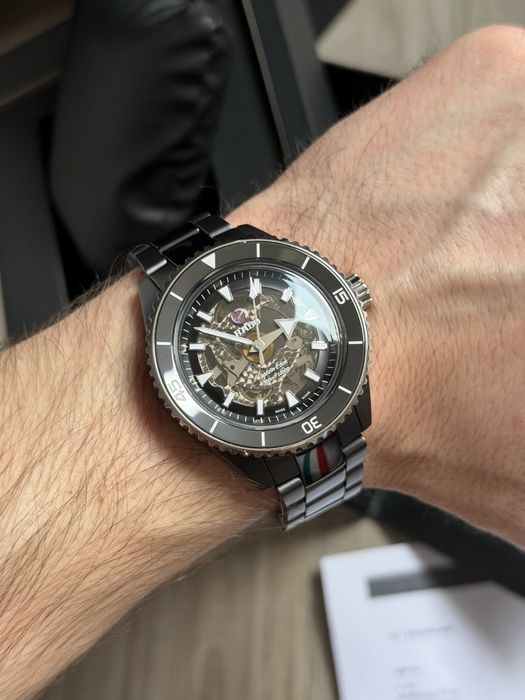 Часовник Rado Captain Cook Ceramic 43mm