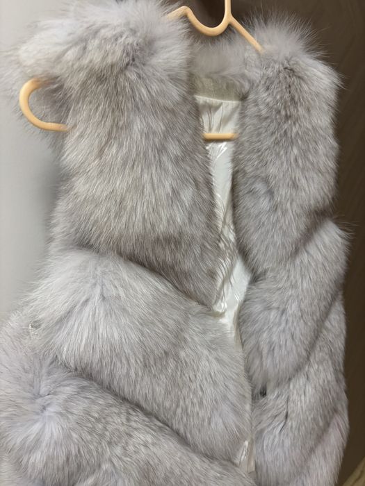 Продам жилетку из лисы