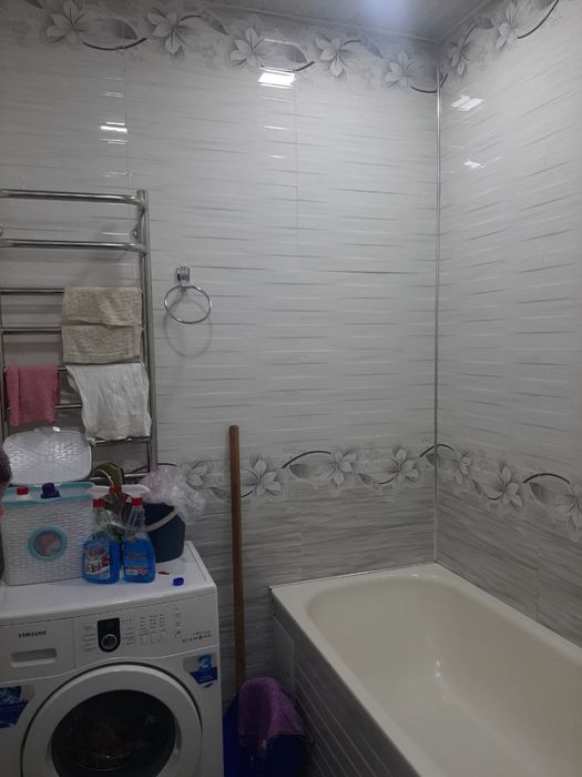 Продаю 4 ком Тузел 3 ком разделние