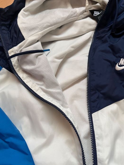 Спортно яке/ветровка Nike!