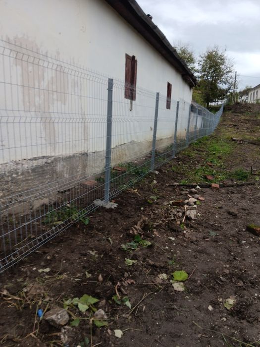 Meșter la garduri cu experiență în domeniul de peste 15 ani în constru