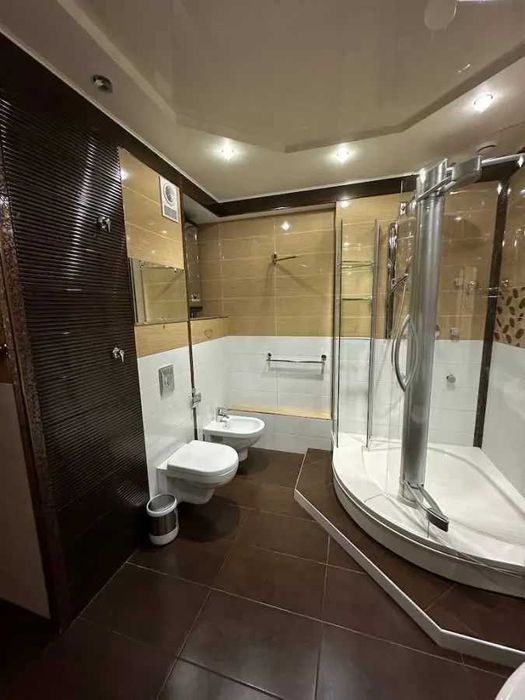 Дава се под наем Тристаен апартамент в София, Зона Б-18 - 100 кв.м за 612 € - Снимка #4