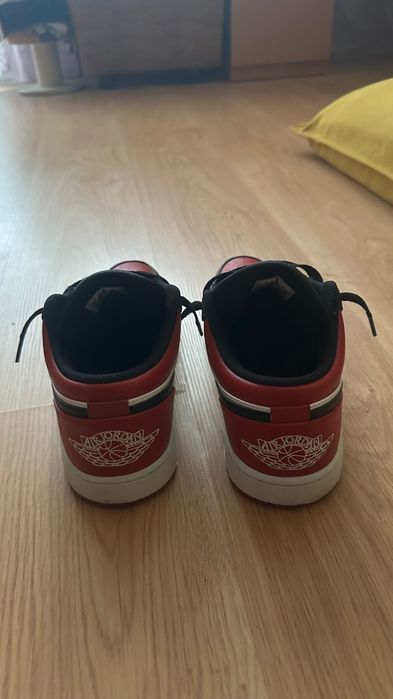 Jordan 1 Low Bred Toe