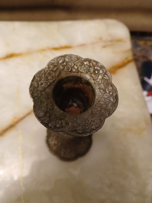 Sfesnic / suport de  lumânare