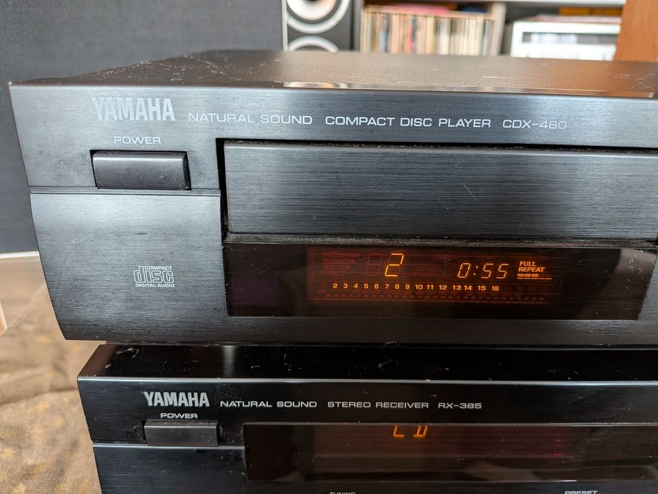 Linie amplificator Yamaha RX-385 si CD player CDX-480