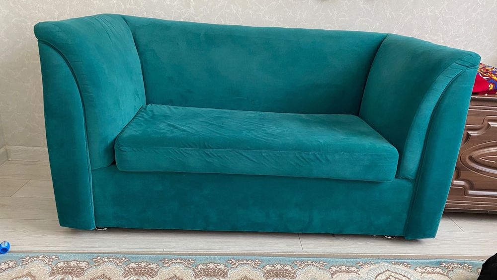 Компактный диванчик