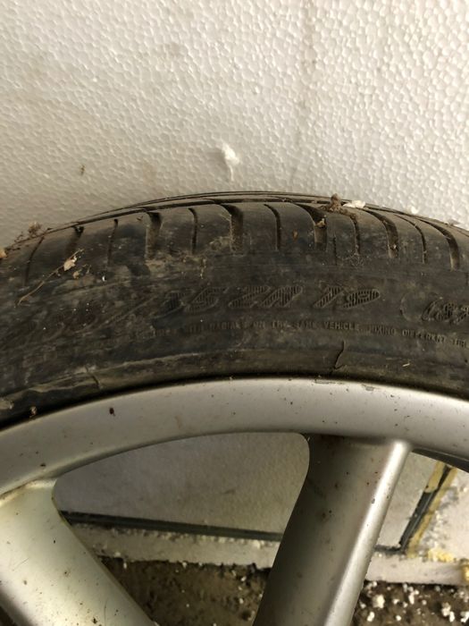 Диск с резиной 235/35/19 Michelin разбалтовка 5/130 1 штука