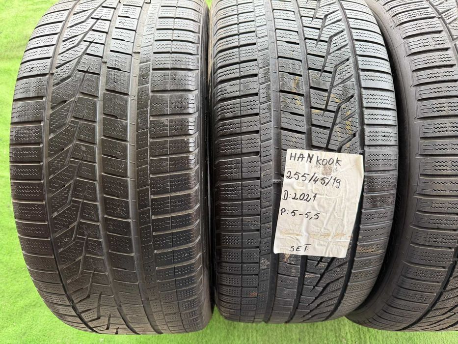 Anvelope iarnă 255/45/19 Hankook