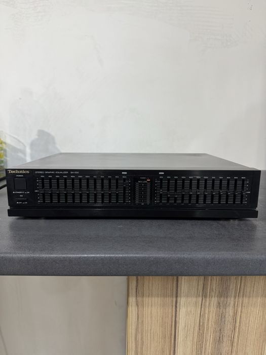Egalizator grafic Technics SH-E50 (Made in Japan)