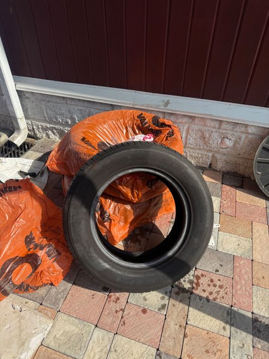 Продам шины летние