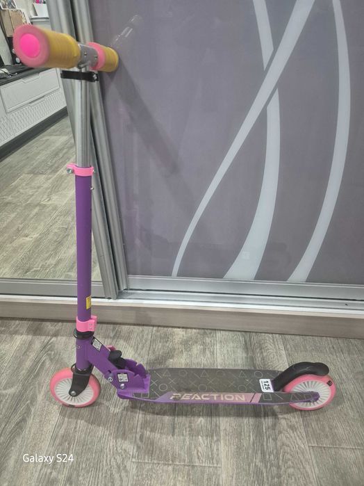 Продам самокат детский.