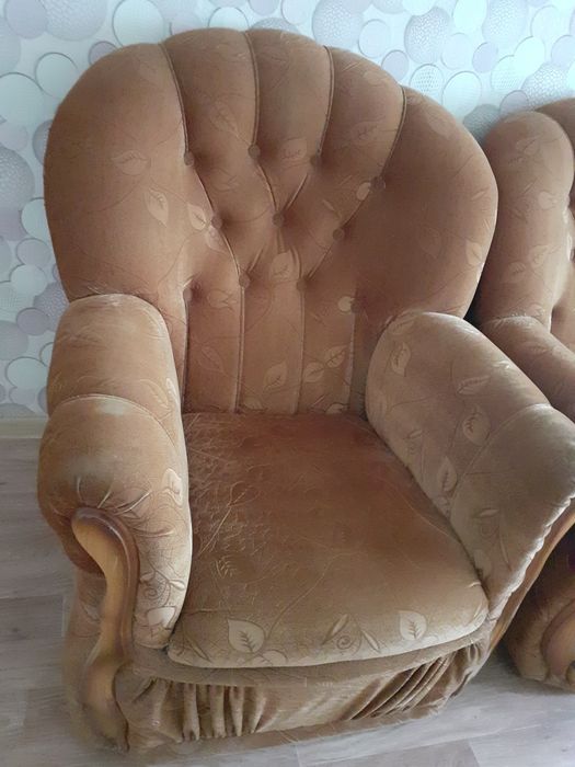 Кресла мягкие целые