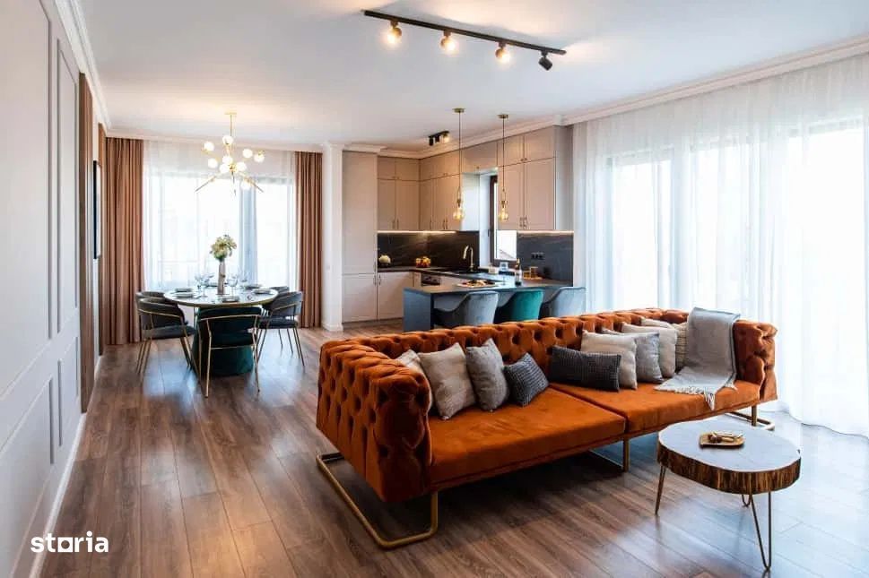 Casa tip duplex, 138 mp, curte, garaj, zona Vivo