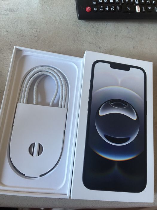 Iphone 16 E negru achizitionat altex cu garatie