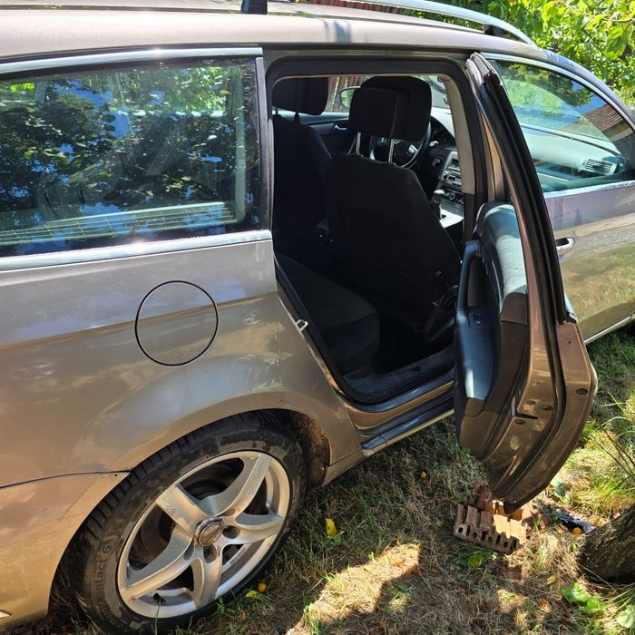 Passat b7 CFFB pentru dezmembrari