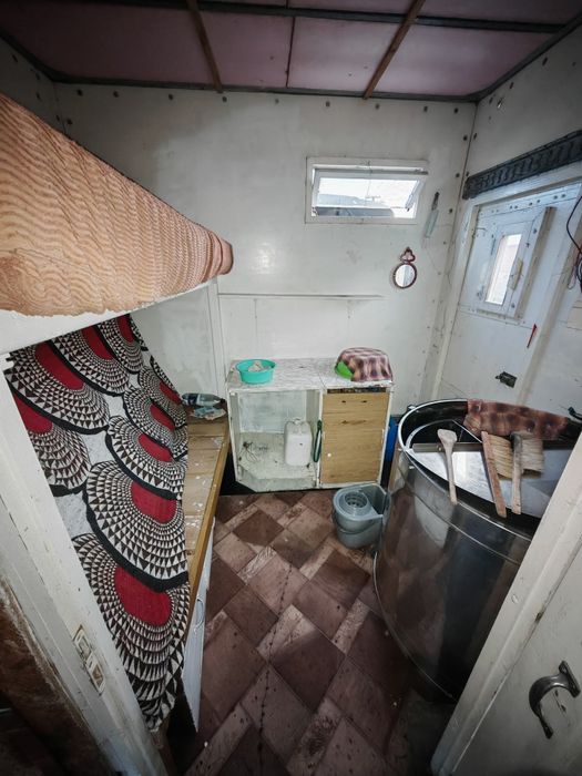 Camion apicol Man 14 tone și STUPI (Mercedes iveco stupi albine centri