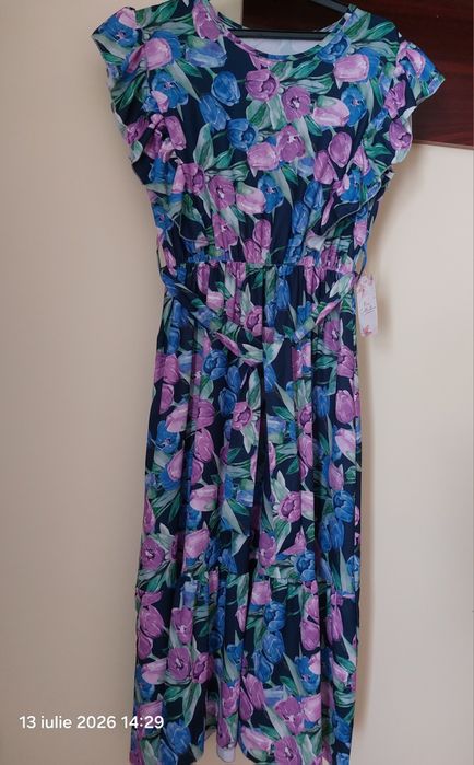 Vand Rochie nouă