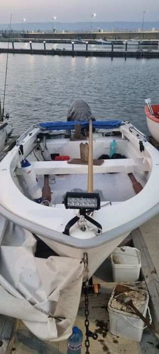 Лодка Triton 440